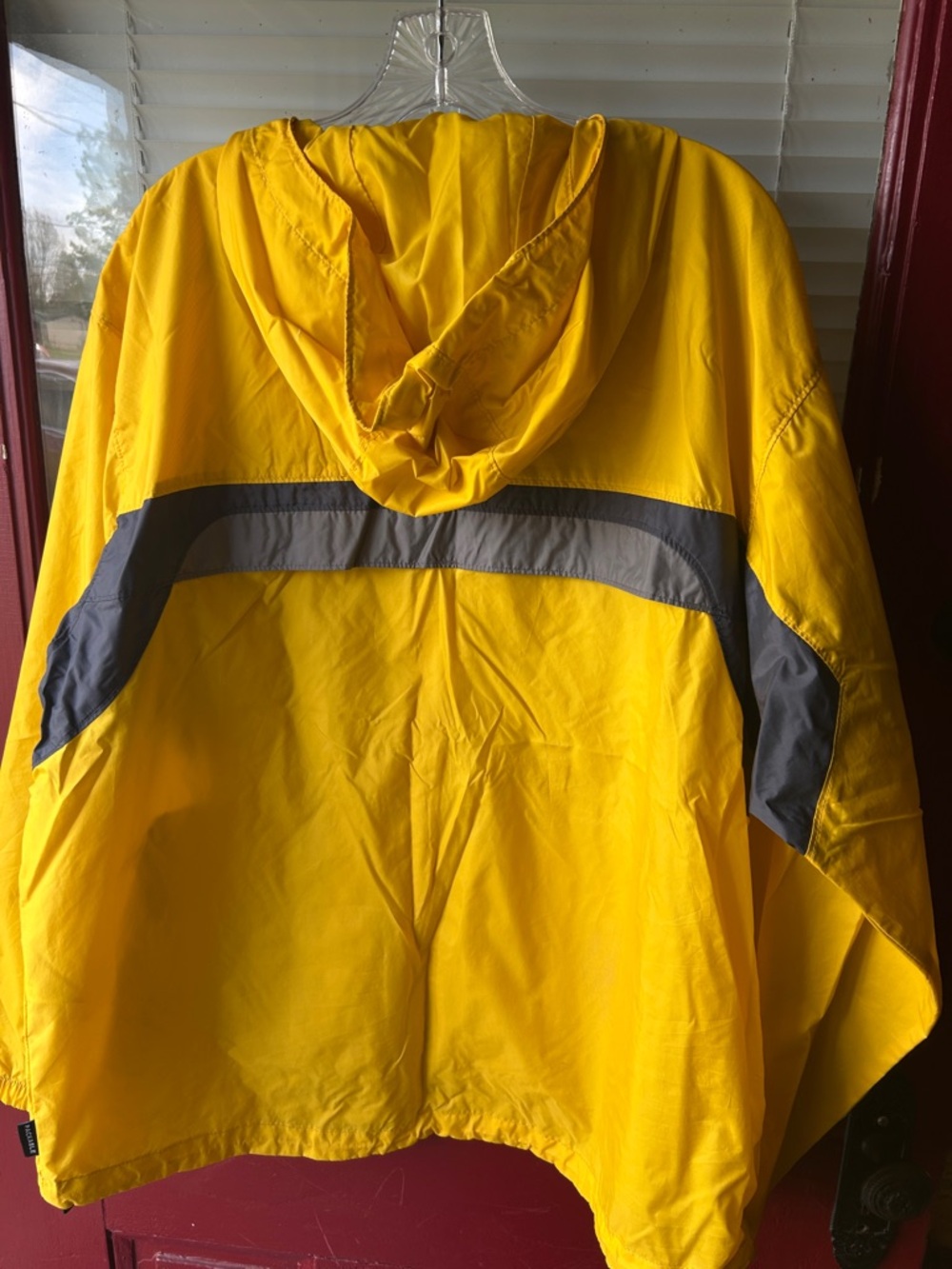 Columbia Packable jacket. - Picture 4 of 6